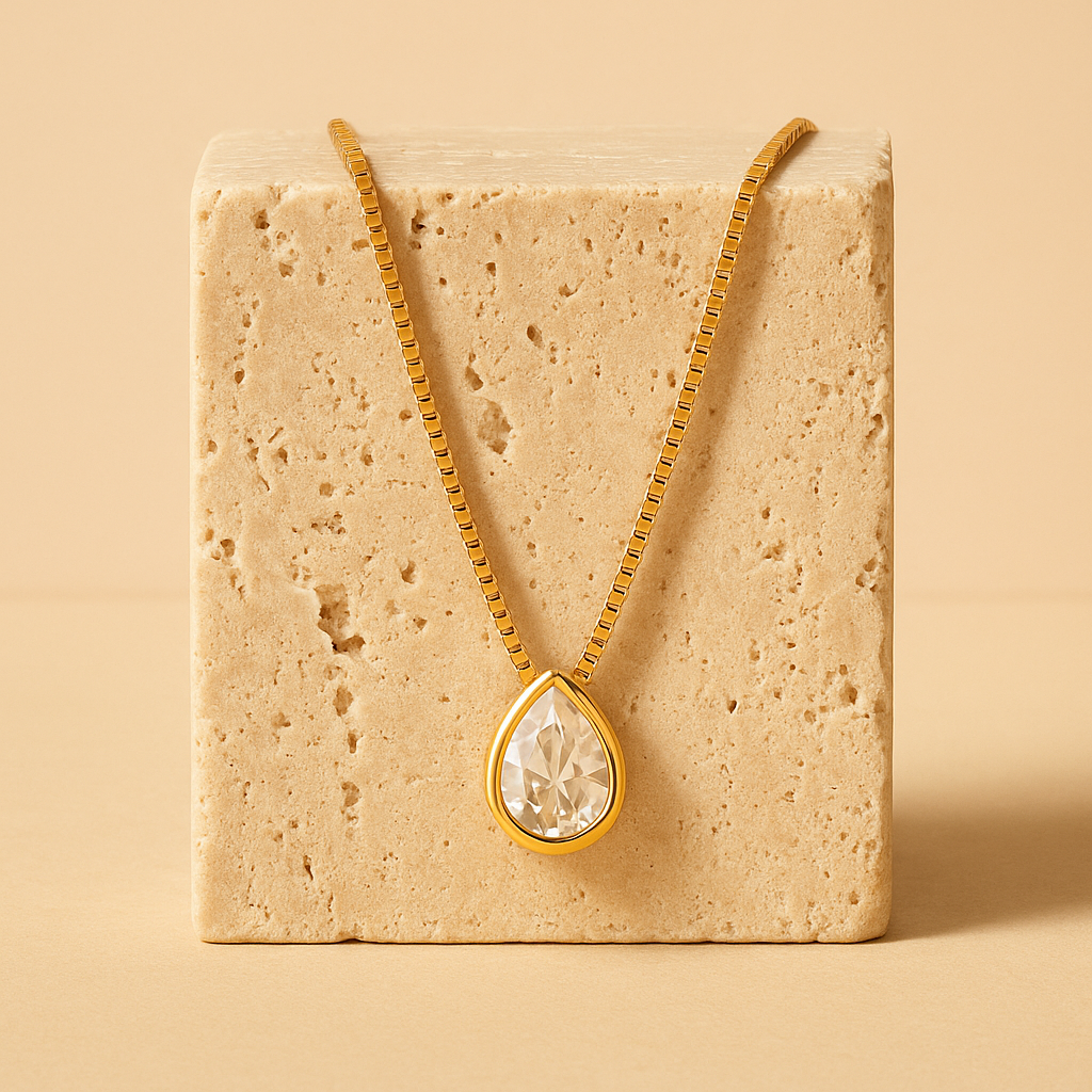 Colar Luar Dourado de Gota em Zircônia