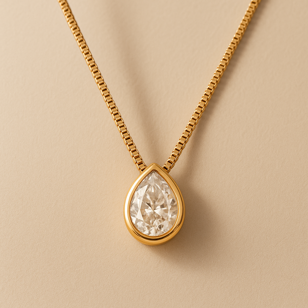 Colar Luar Dourado de Gota em Zircônia