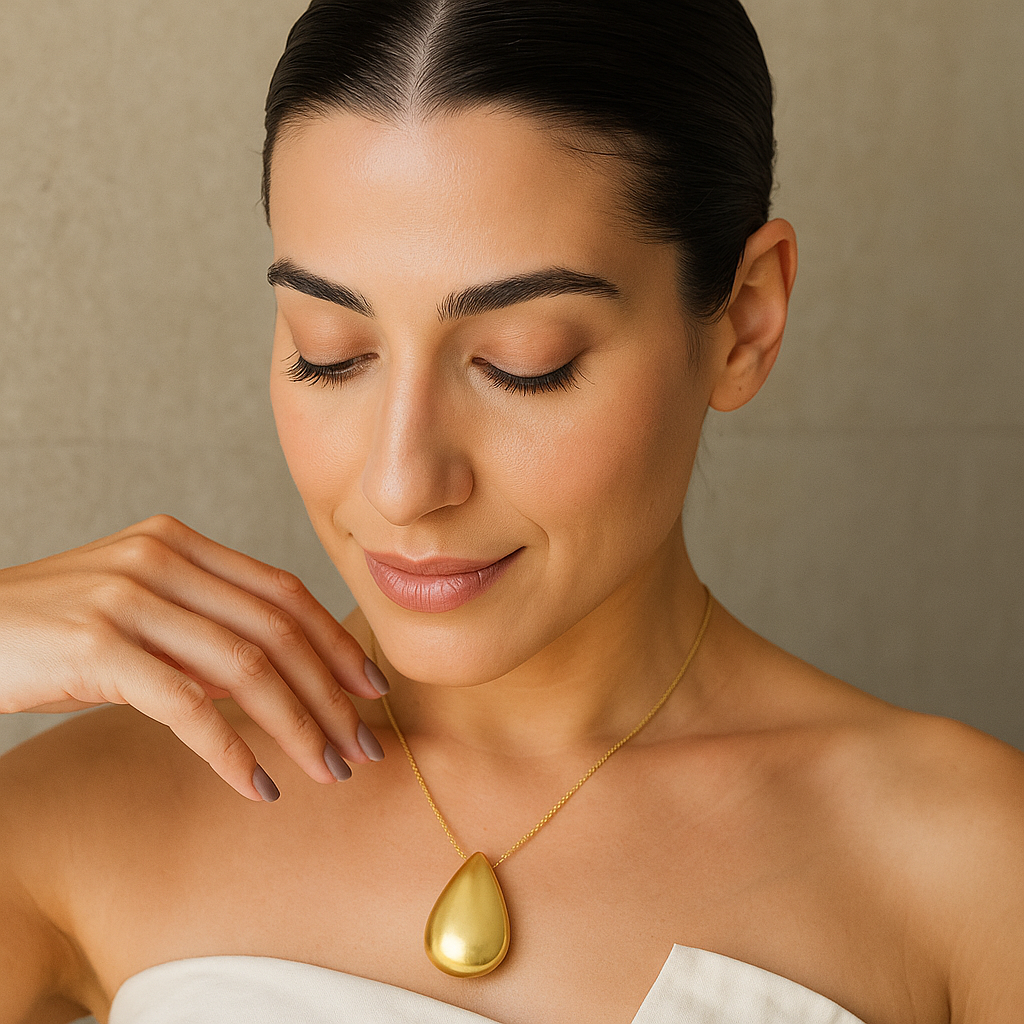 Colar Dourado de Gota