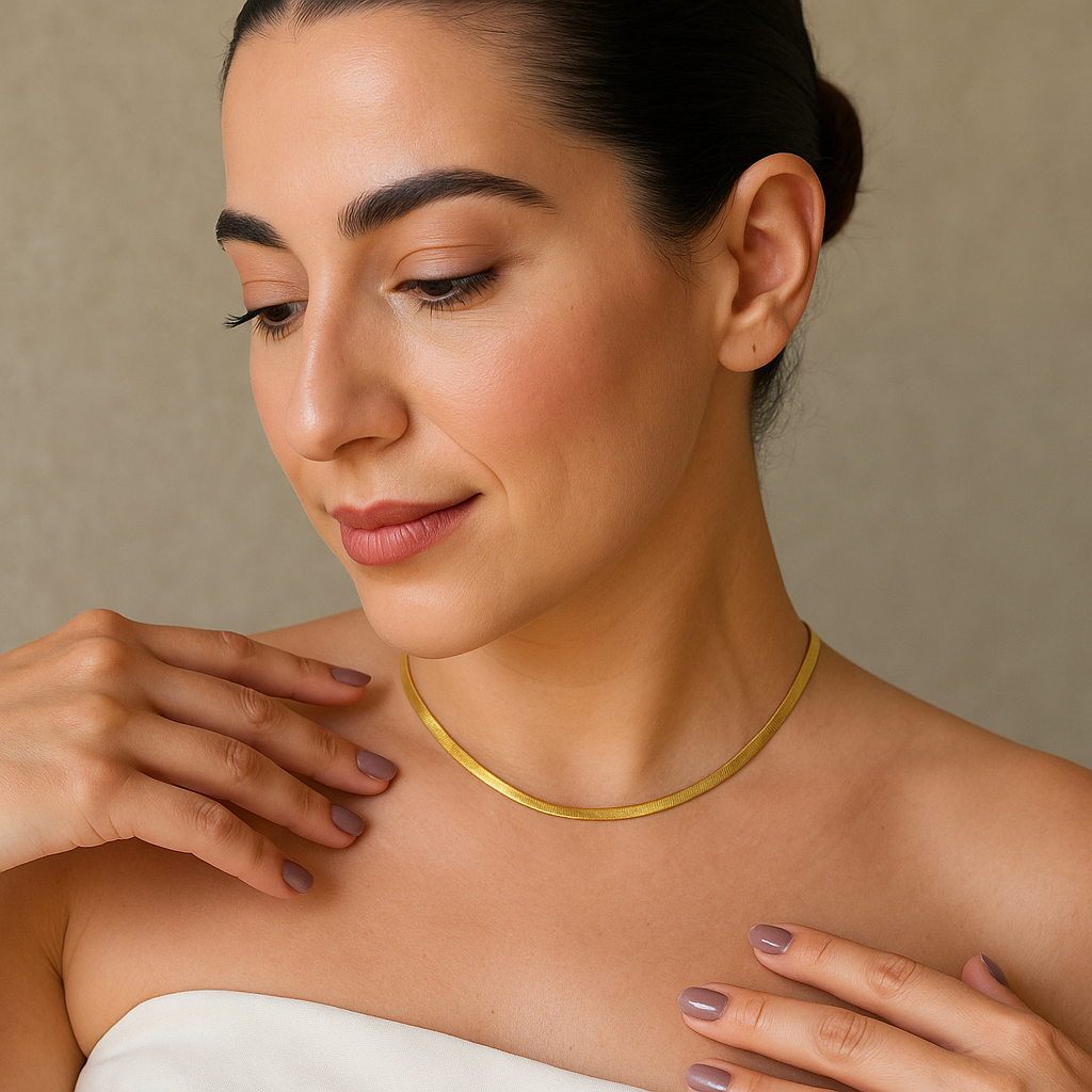Colar Choker de Fita Dourado
