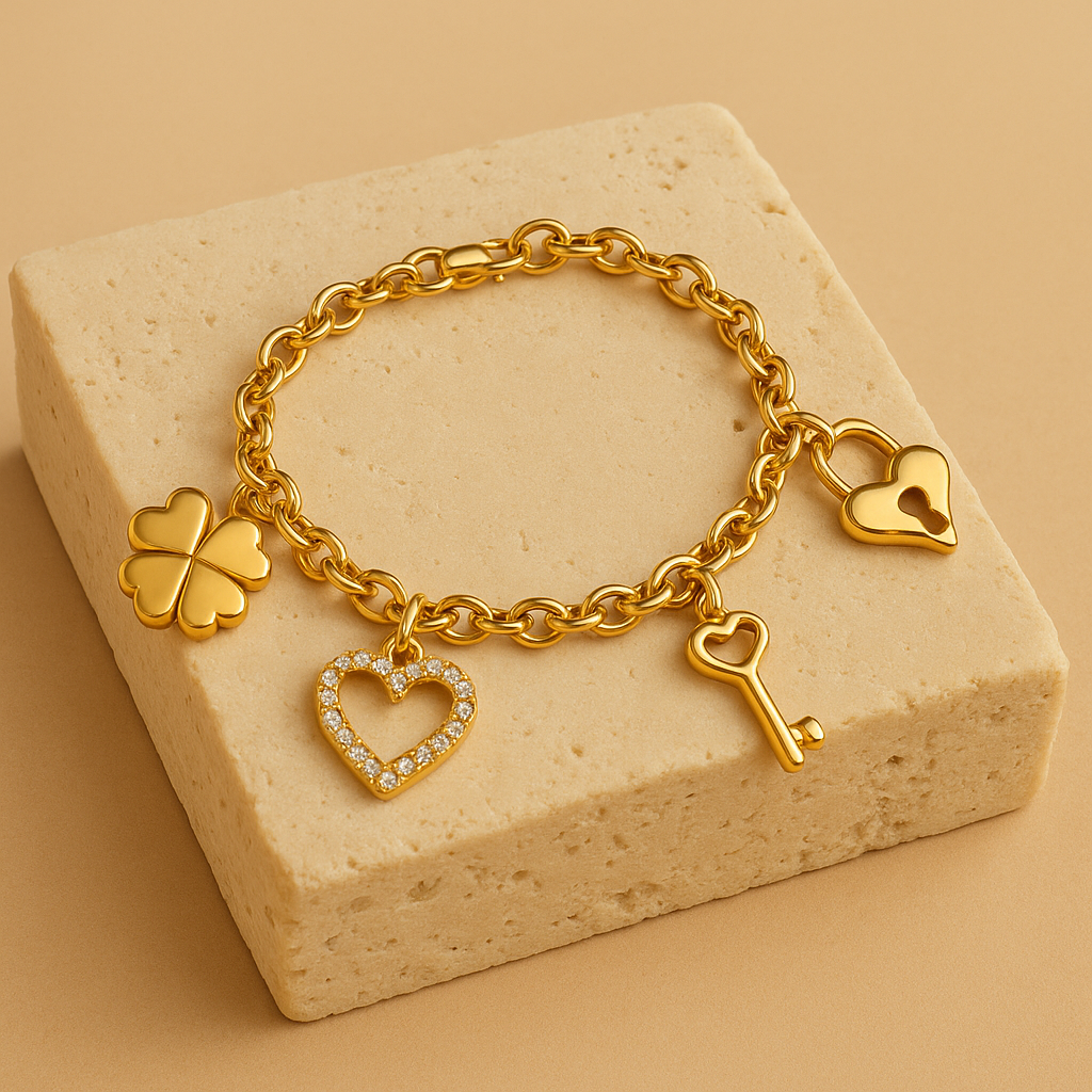 Pulseira Essence em Elo Português com Coração, Cadeado, Trevo e Chave