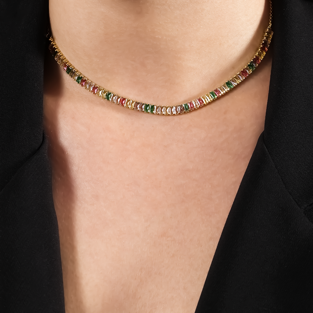 Colar Choker de Pedras Coloridas Dourado